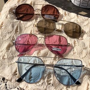 LOT OF 4 AVIATOR SUNGLASSES BY FOSTER GRANT